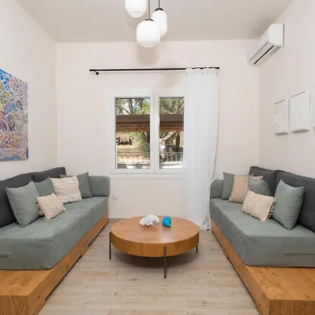 Camara Luxury Apartments Pylos Exterior foto