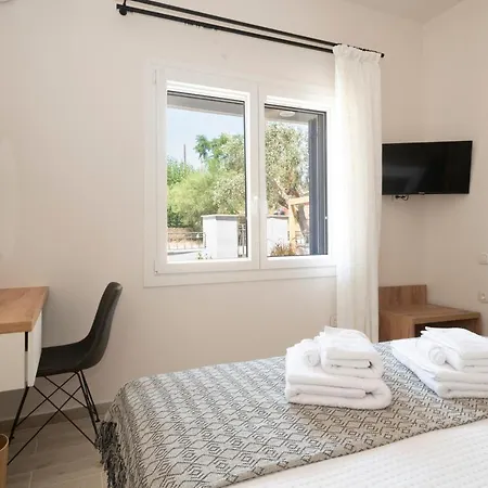 Camara Luxury Apartments Pylos Exterior foto